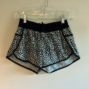 Lululemon Shorts Size 6